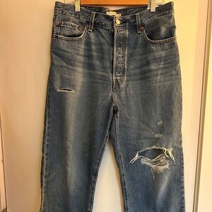 Levi Ripped Ribcage Straight Ankle Jeans